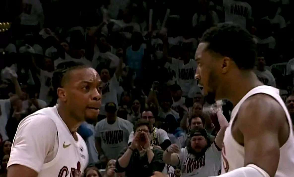 骑士终结连败，小南斯轰29分