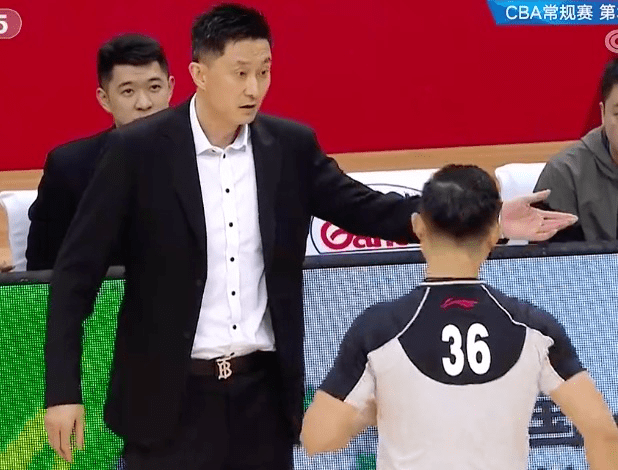 熊猫体育-新晋国手闪耀逆袭，压哨绝杀惊艳全场！