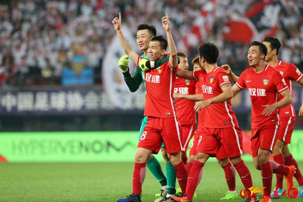 包含重庆力帆主场逼平广东深圳队,表现稳定的词条 包含重庆力帆主场逼平广东深圳队,表现稳定的词条