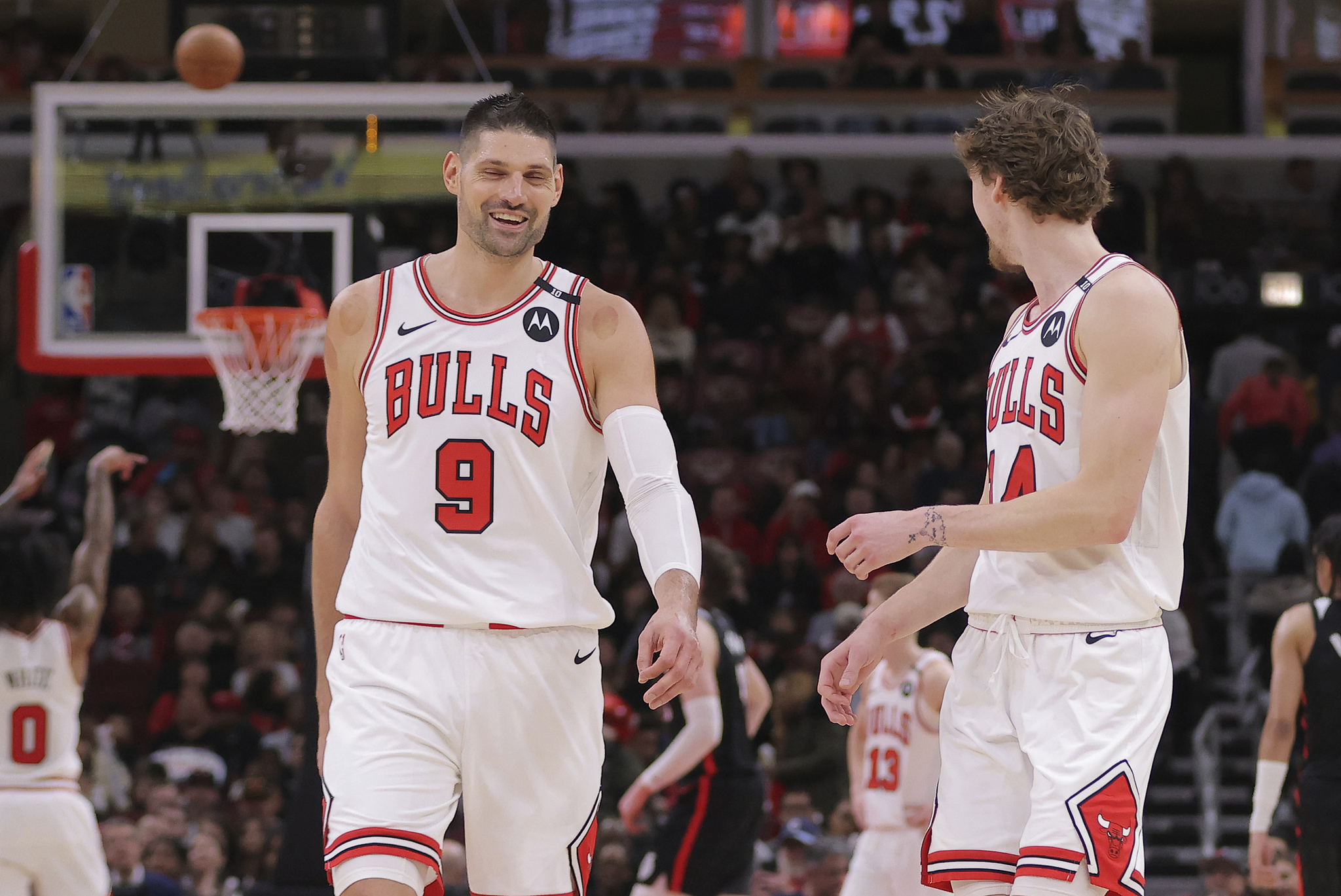 熊猫体育-爵士力克开拓者，米切尔再次爆发