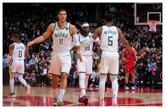 猛龙大胜活塞，雄鹿遭逆转