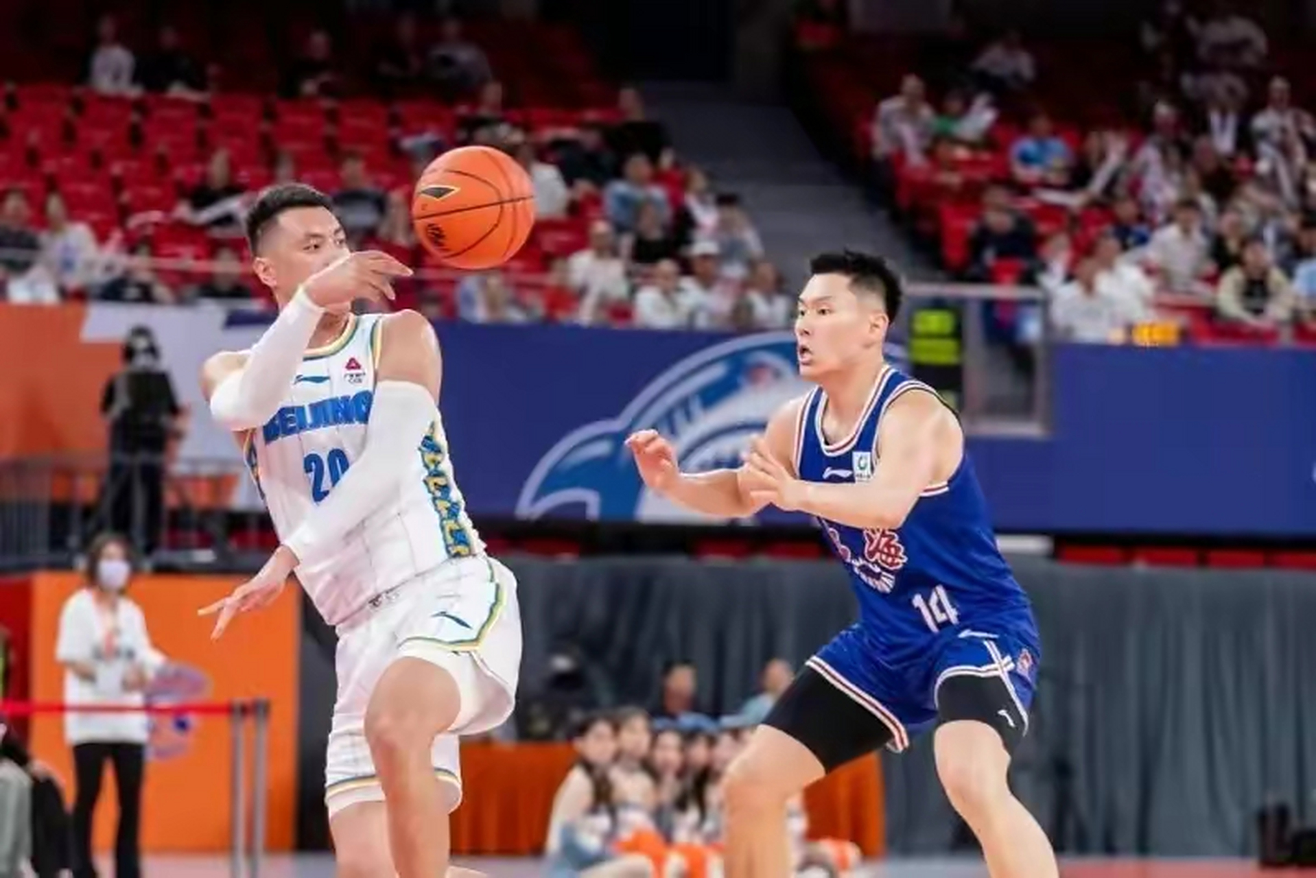 上海男篮逆转战胜对手，取得连胜