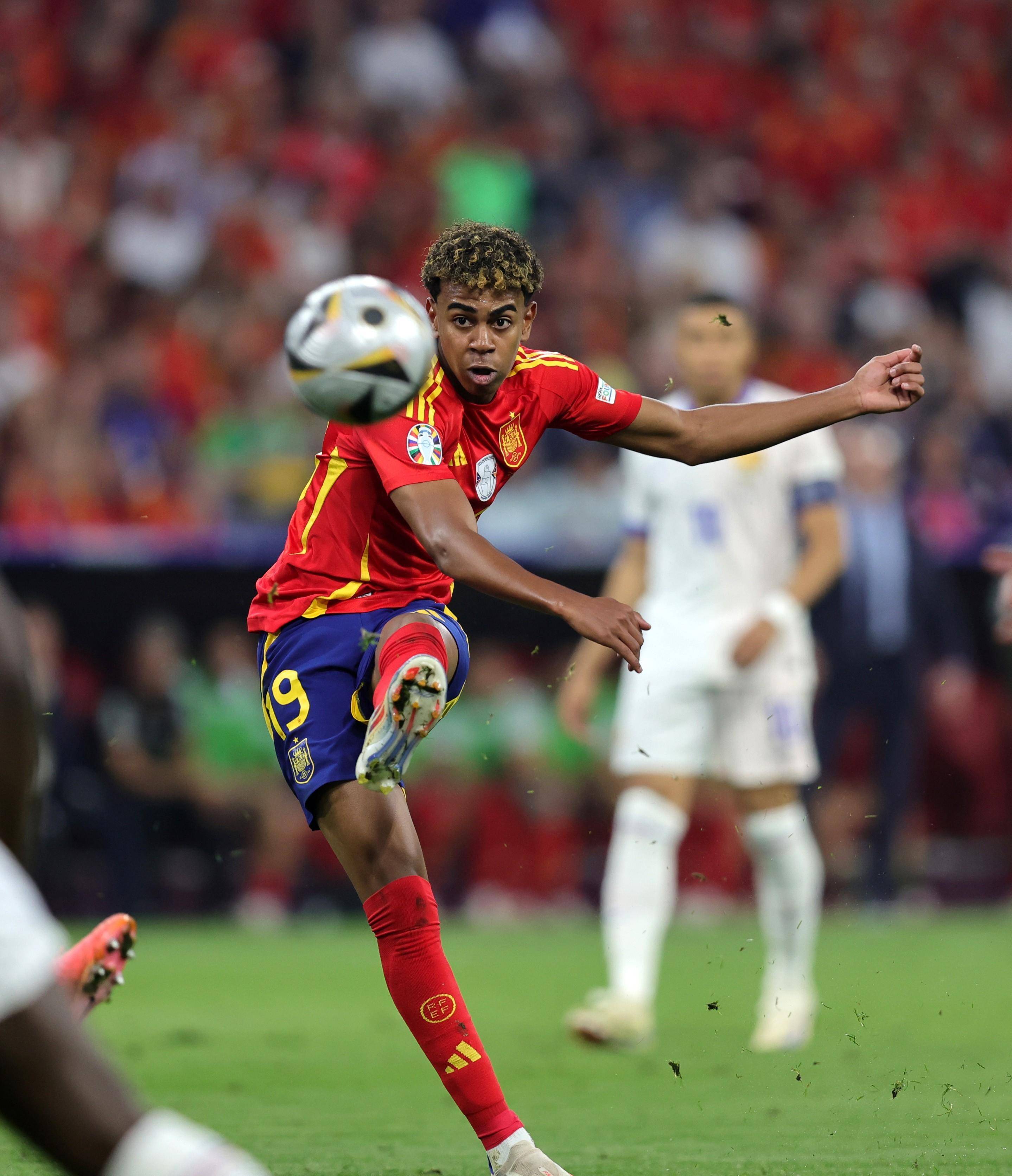 熊猫体育手机客户端-包含西班牙女足球员表现出色，积极备战下一轮的词条