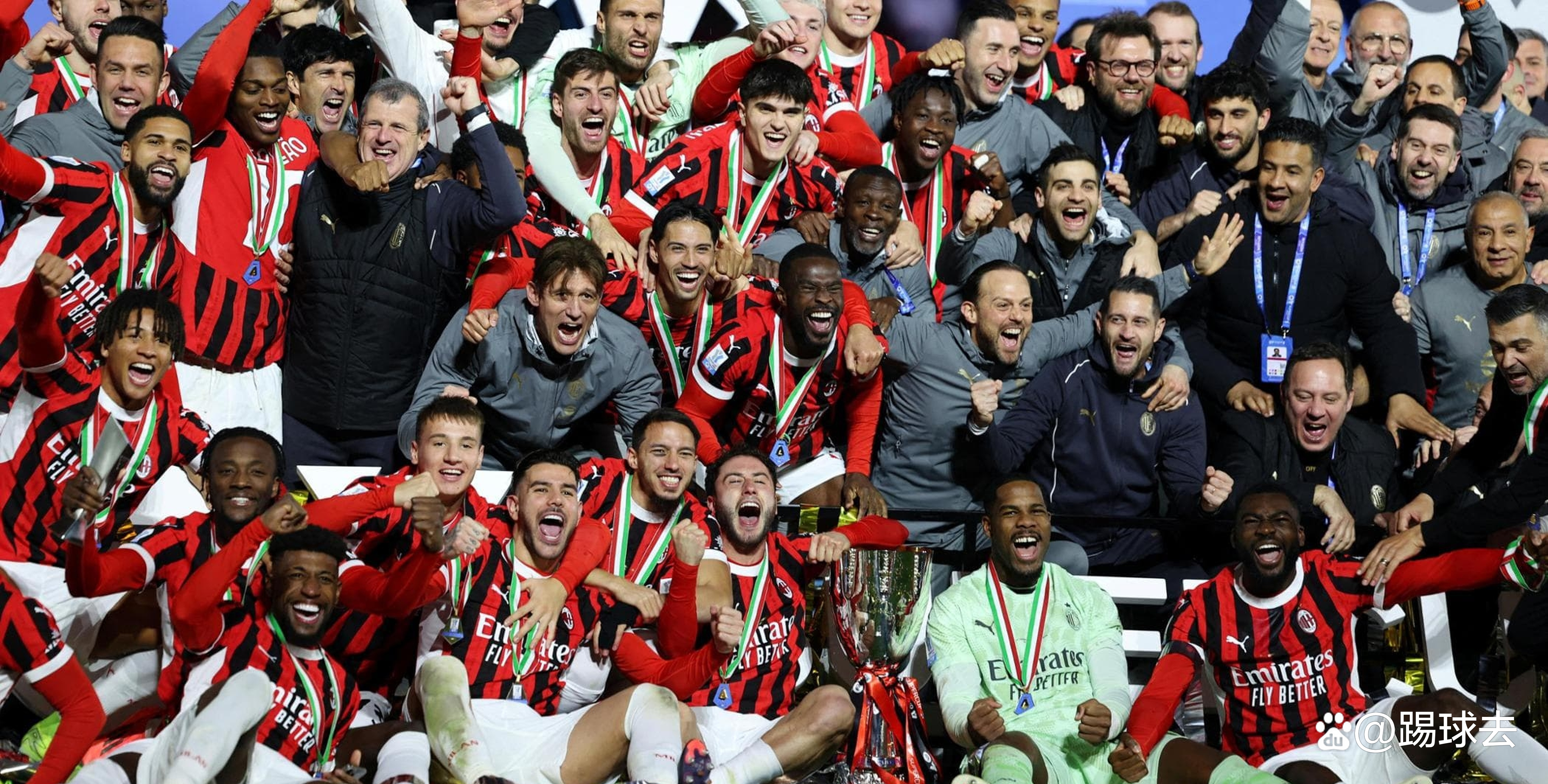 足球联赛：意大利杯赛首轮火热展开的简单介绍