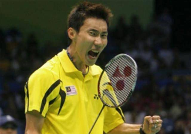 日本羽毛球队险胜马来西亚羽毛球队，李宗伟关键制胜